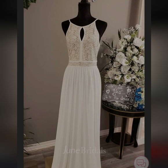 Morgan & Co. Womens Ivory With Gold Acents Lace Keyhole Maxi Dress Size 12 - Picture 2 of 10